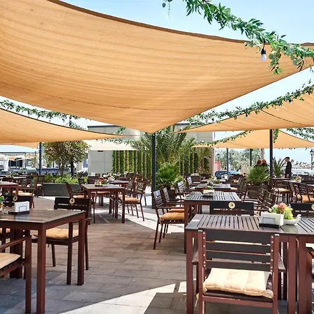 Coral Pool & Mamaia Nord 아파트 3*