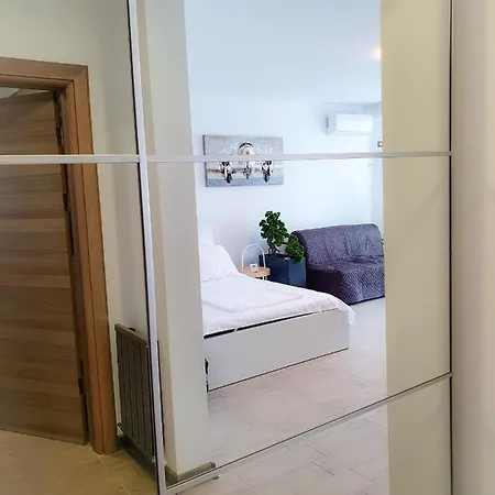 Coral Pool & Mamaia Nord Apartmán Năvodari