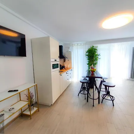 Apartmán Coral Pool & Mamaia Nord Năvodari