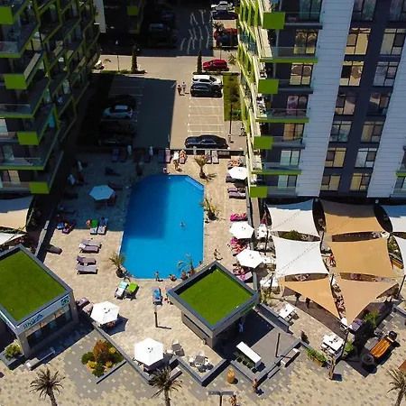 Coral Pool & Mamaia Nord 3*